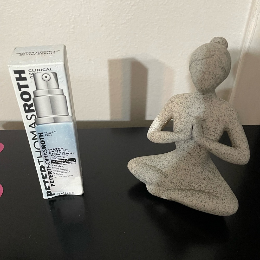 New Peter Roth Water Drench Hyaluronic Glow Serum - Picture 1 of 4
